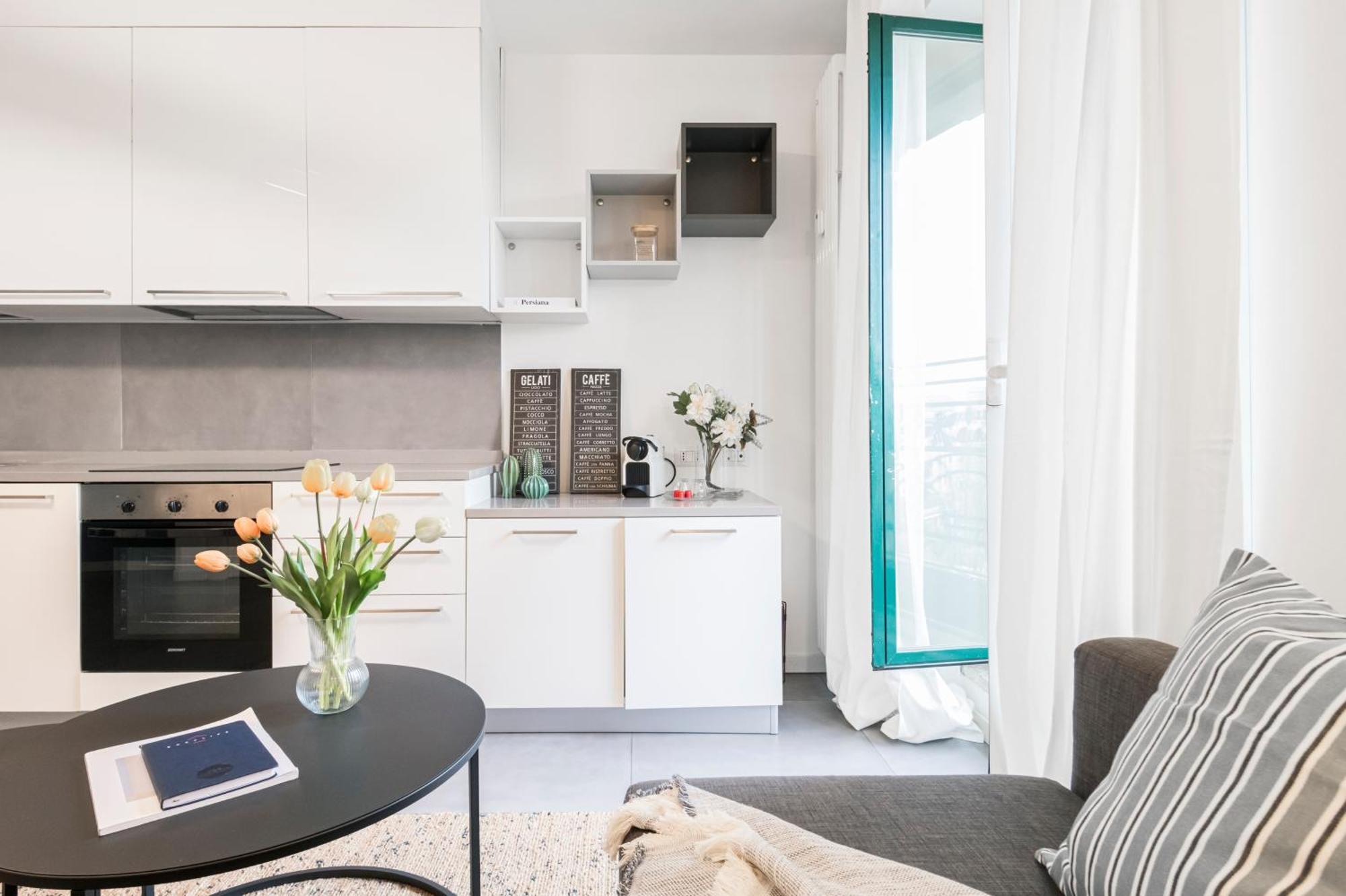 Beautiful Flat Fully Furnished In P.Ta Romana 米兰 外观 照片