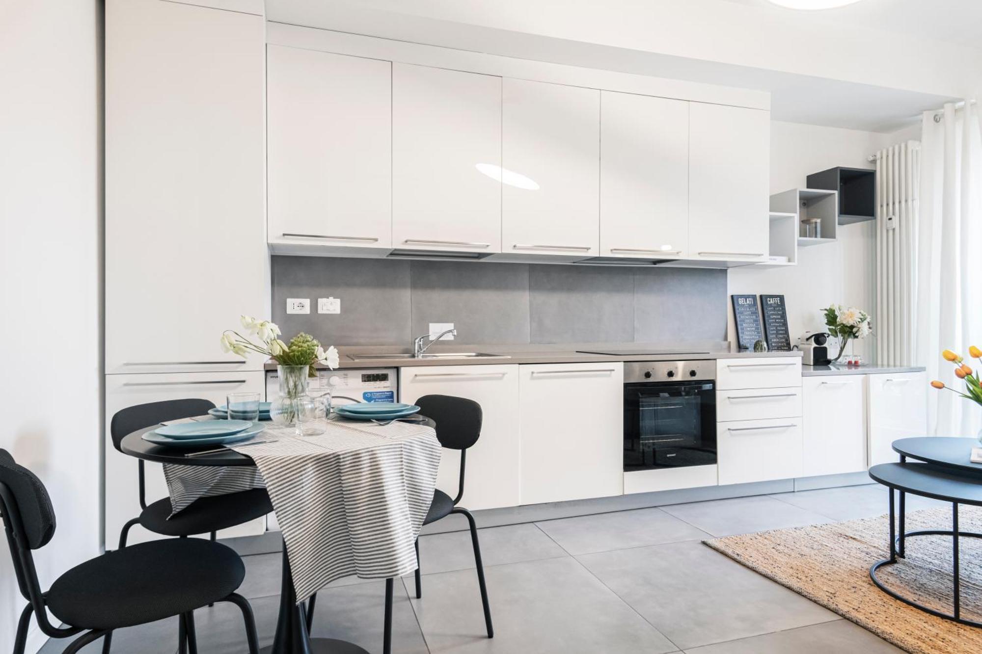 Beautiful Flat Fully Furnished In P.Ta Romana 米兰 外观 照片
